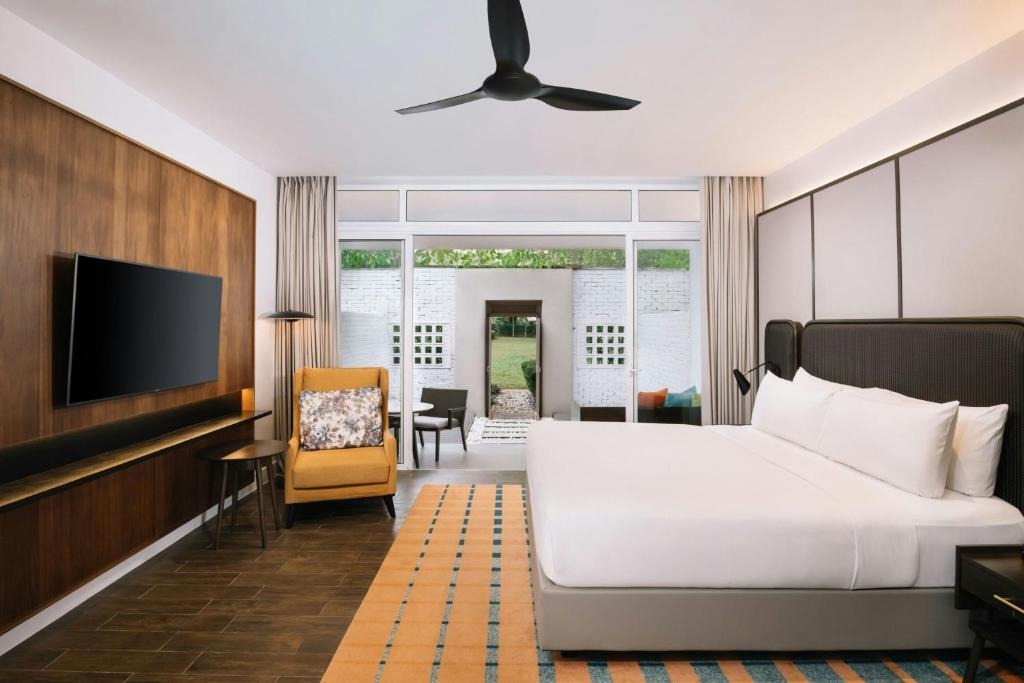 هتل لون پاین